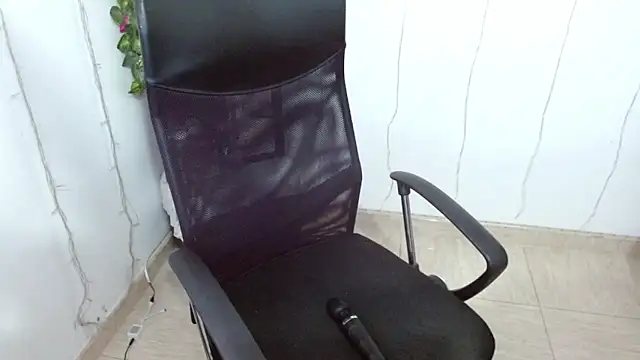 miss evoleth2 online show from April 2026 06:55:02 PM