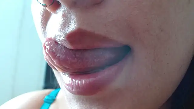 Snapshot of miss_evoleth2 chatting on November 2025 03:23:01 PM miss evoleth2 online show from November 2025 03:23:01 PM