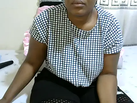 Snapshot of Sassyever chatting on November 2025 04:17:02 AM Sassyever online show from November 2025 04:17:02 AM