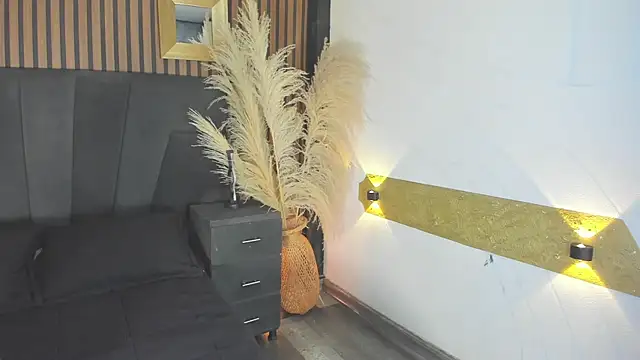 NaxaAndLexi  online show from April 2026 01:58:02 PM