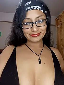 Lucy Chery online show from January 2026 12:58:01 AM