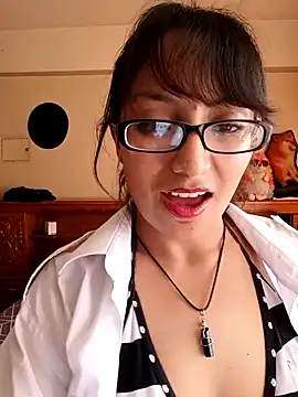 Lucy Chery online show from September 2025 07:24:02 PM