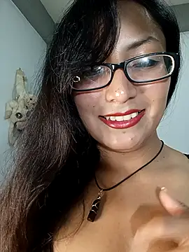 Lucy Chery online show from March 2026 12:29:02 AM