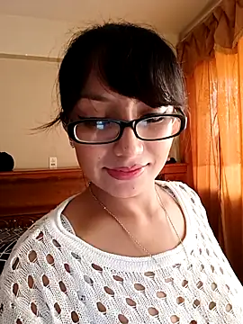 Lucy Chery online show from September 2025 09:16:02 PM