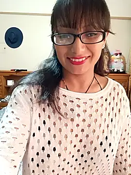 Lucy Chery online show from September 2025 09:53:02 PM