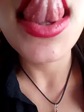 Lucy Chery online show from November 2025 06:02:01 PM