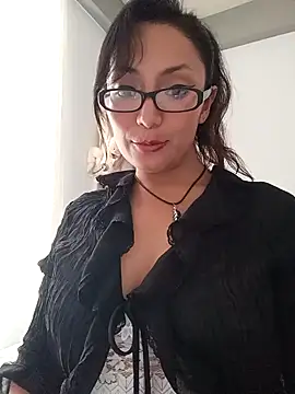 Lucy Chery online show from February 2026 10:31:01 PM