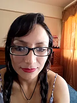 Lucy Chery online show from September 2025 04:23:02 PM