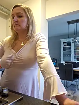 CoupleKitty online show from October 2025 03:44:02 PM