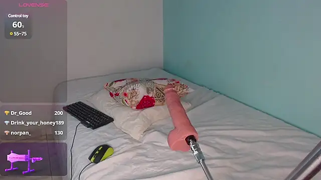 Snapshot of Katia_15 chatting on January 2025 10:52:01 PM Katia 15 online show from January 2025 10:52:01 PM