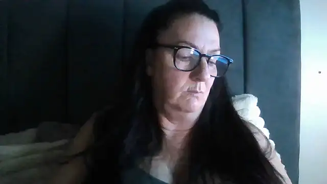 Snapshot of Tillieuk chatting on June 2026 08:10:02 PM Tillieuk online show from June 2026 08:10:02 PM