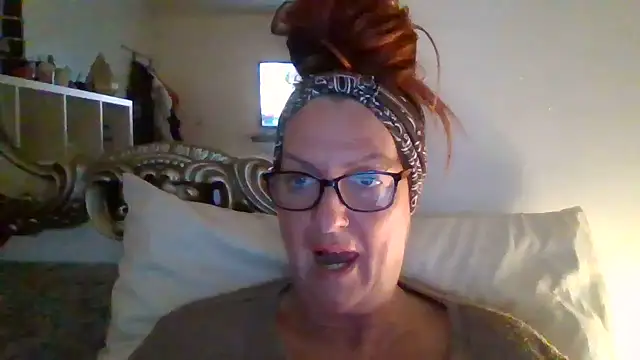 Snapshot of Tillieuk chatting on January 2025 07:32:01 PM Tillieuk online show from January 2025 07:32:01 PM