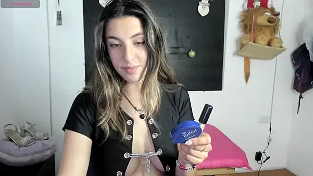 queen-natty online show from January 2025 04:36:02 AM