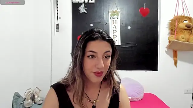 queen-natty online show from January 2025 07:21:01 PM