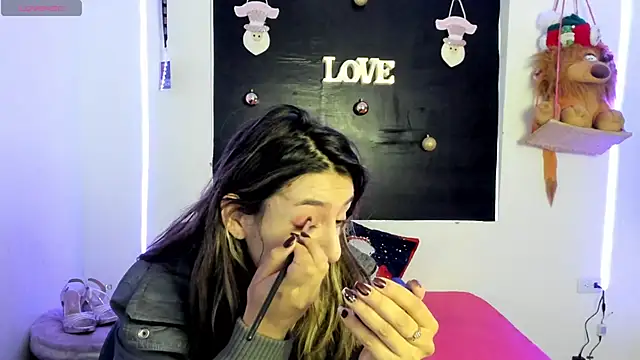 queen-natty online show from December 2024 09:31:02 PM