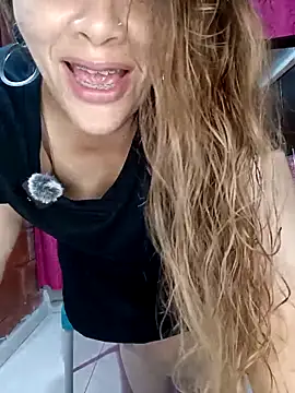 SluttyMilf79 online show from November 2025 05:22:02 AM