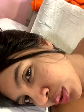 nicole fisherr online show from October 2025 03:37:01 AM