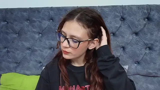 LARICSABLUE online show from February 2026 07:13:01 AM