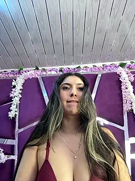 Lucy Anall  online show from June 2026 12:11:01 AM