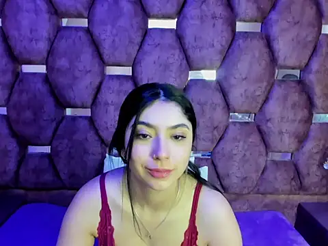 Lucy Anall  online show from May 2026 10:08:02 PM