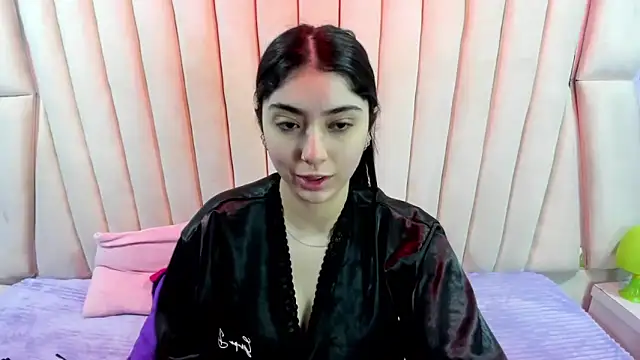 Lucy Anall  online show from April 2026 10:58:01 PM