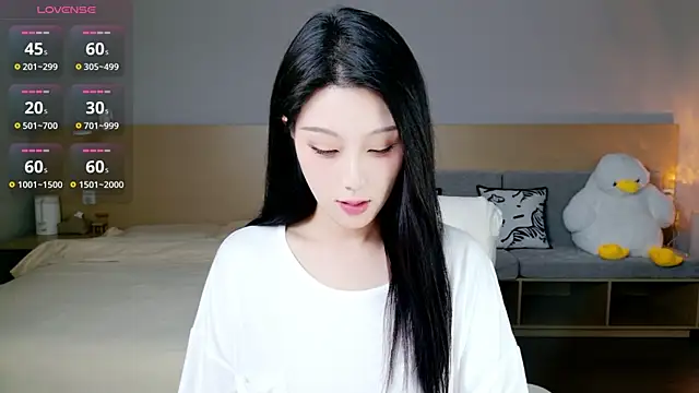 Lucky-baby online show from November 2025 01:21:01 PM