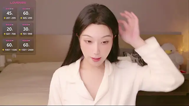 Lucky-baby online show from November 2025 01:26:02 PM