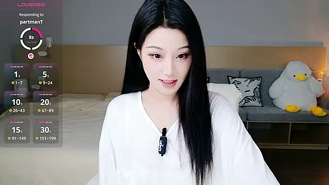 Lucky-baby online show from November 2025 01:11:01 PM