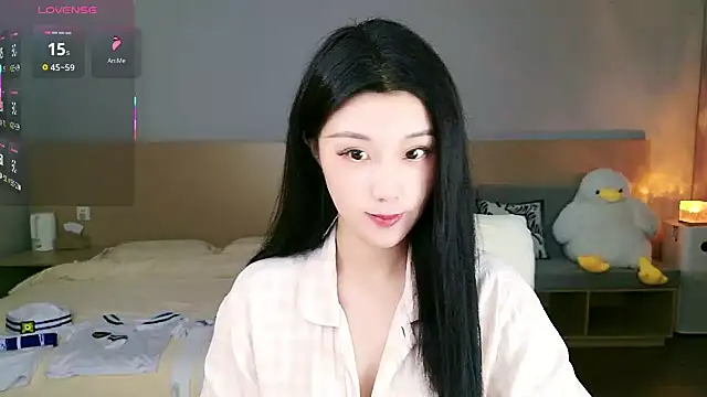 Snapshot of Lucky-baby chatting on October 2025 01:19:01 PM Lucky-baby online show from October 2025 01:19:01 PM