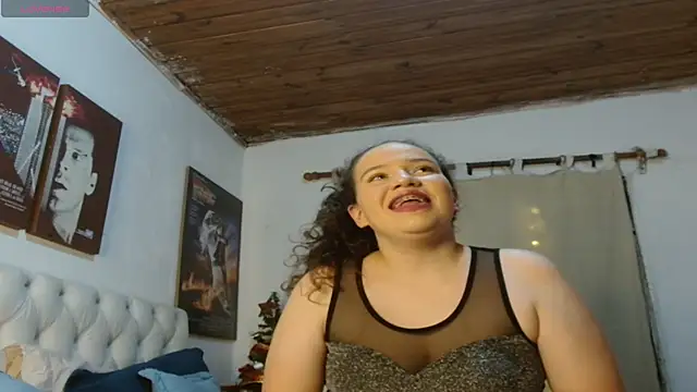 Snapshot of MelodyandChris chatting on January 2025 01:02:01 AM MelodyandChris online show from January 2025 01:02:01 AM