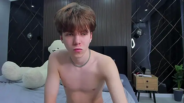 Snapshot of braxiboy chatting on February 2025 12:22:02 PM braxiboy online show from February 2025 12:22:02 PM