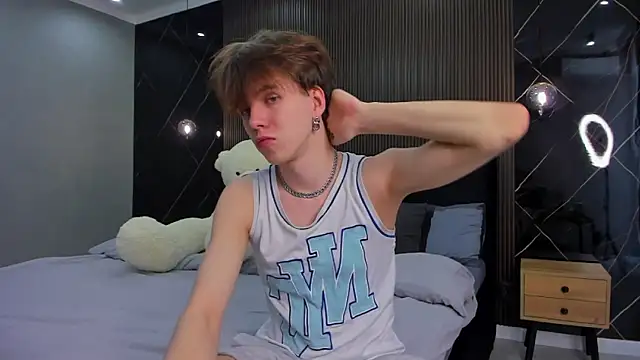 Snapshot of braxiboy chatting on February 2025 08:24:01 AM braxiboy online show from February 2025 08:24:01 AM