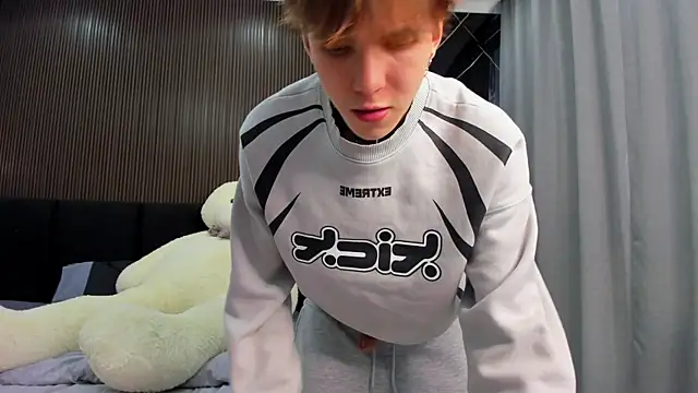 Snapshot of braxiboy chatting on January 2025 09:47:01 AM braxiboy online show from January 2025 09:47:01 AM