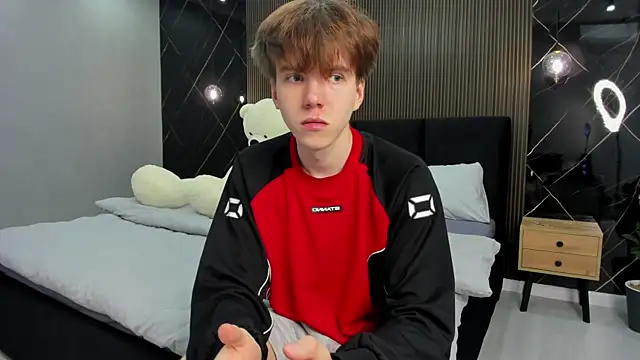 Snapshot of braxiboy chatting on January 2025 09:51:02 AM braxiboy online show from January 2025 09:51:02 AM