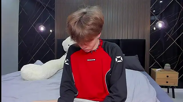 Snapshot of braxiboy chatting on February 2025 02:16:02 PM braxiboy online show from February 2025 02:16:02 PM