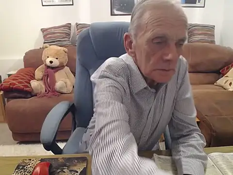 Ferret7777 online show from November 2025 08:01:02 PM