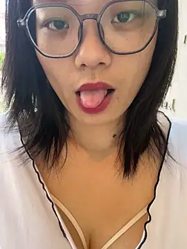 Bella0815 online show from September 2025 08:02:01 AM