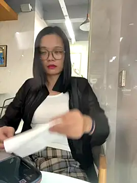 Bella0815 online show from November 2025 06:50:02 AM