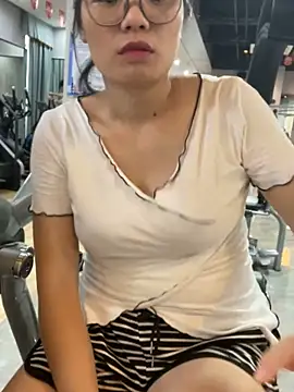 Bella0815 online show from October 2025 09:21:01 AM