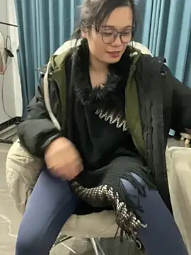 Bella0815 online show from February 2025 10:09:02 AM