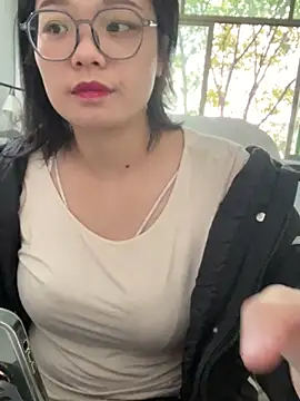 Bella0815 online show from December 2024 06:14:01 AM