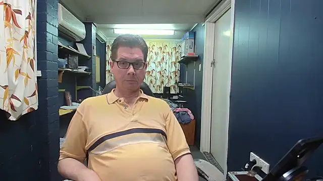 Snapshot of tilobinder chatting on October 2025 02:06:02 PM tilobinder online show from October 2025 02:06:02 PM