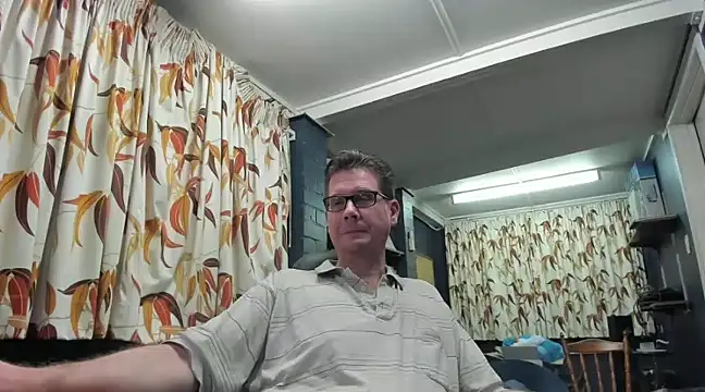Snapshot of tilobinder chatting on January 2025 01:28:01 PM tilobinder online show from January 2025 01:28:01 PM