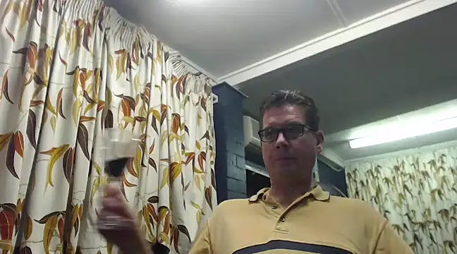 Snapshot of tilobinder chatting on March 2025 12:57:01 PM tilobinder online show from March 2025 12:57:01 PM