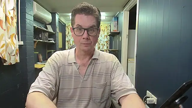 Snapshot of tilobinder chatting on March 2026 03:07:02 PM tilobinder online show from March 2026 03:07:02 PM