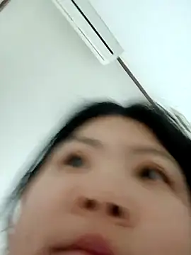 hello098712 online show from April 2026 02:21:01 PM