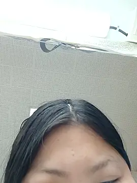 hello098712 online show from November 2025 03:18:02 AM