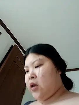 hello098712 online show from November 2025 09:35:02 AM