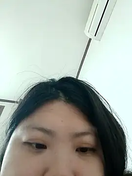 hello098712 online show from May 2026 11:04:01 AM