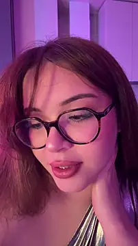 CutiePie3 online show from April 2026 08:38:01 PM